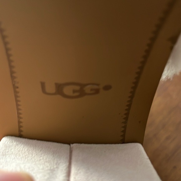 Ugg Del Rey Sheepskin Pink Fluff Block Heel Sandal Open Toe Ankle Strap Size 9.5 - Picture 8 of 12